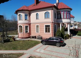 Продаю дом, 250 м2, село Верхний Услон, улица Сенные Склады, 1