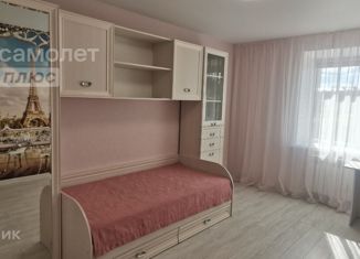 Продам 3-ком. квартиру, 70.5 м2, посёлок городского типа Медведево, улица Некрасова, 21