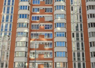 Продаю 2-комнатную квартиру, 60.3 м2, поселок городского типа Горки Ленинские, Северный проезд, 10