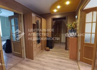 Продается четырехкомнатная квартира, 82.5 м2, Рыбное, Юбилейная улица, 14