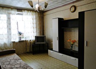 Сдача в аренду двухкомнатной квартиры, 43.6 м2, Волжский, улица Мира, 58