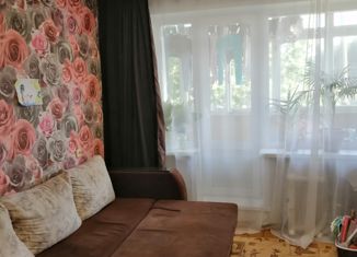 Продам 1-комнатную квартиру, 31.8 м2, деревня Денисовы, Советская улица, 1