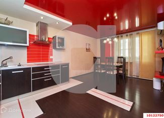 Продаю 3-ком. квартиру, 86 м2, Краснодар, улица Монтажников, 5, улица Монтажников