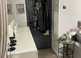 Продается 4-ком. квартира, 76 м2, Ломоносов, улица Федюнинского, 3к1