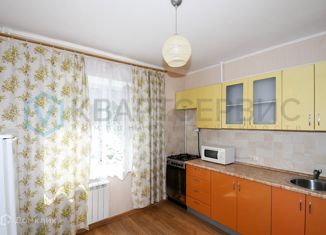 Продам 1-комнатную квартиру, 38 м2, Омск, Космический проспект, 109