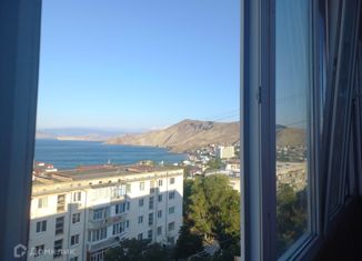 Продам 5-ком. квартиру, 103 м2, посёлок городского типа Орджоникидзе, улица Бондаренко, 14