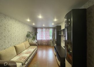 Продается трехкомнатная квартира, 55.3 м2, Слободской, Набережная улица, 15