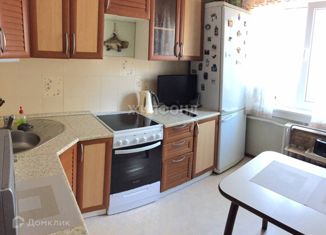 Продажа 2-ком. квартиры, 44.4 м2, Новосибирск, улица Ильича, 15, улица Ильича