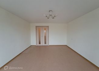 Продажа 3-ком. квартиры, 61.1 м2, Сосновый Бор, проспект Героев, 5