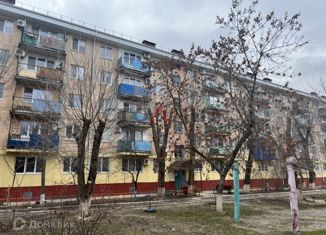 Продам 2-ком. квартиру, 42.8 м2, Элиста, 4-й микрорайон, 31, 4-й микрорайон