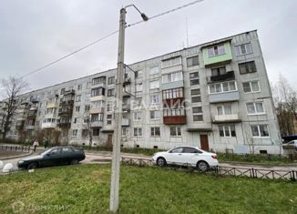 Продаю 2-ком. квартиру, 47.6 м2, городской посёлок Янино-1, улица Военный Городок, 53