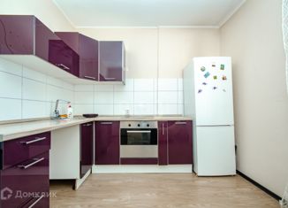 Сдается в аренду 1-комнатная квартира, 37 м2, Новосибирск, улица Чехова, 111, улица Чехова