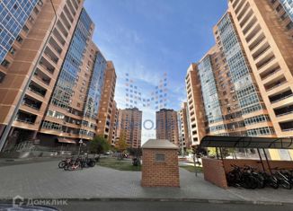 Продам двухкомнатную квартиру, 71.4 м2, Казань, Чистопольская улица, 38