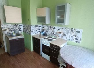 Продается 2-ком. квартира, 50 м2, Соликамск, улица Коминтерна, 4