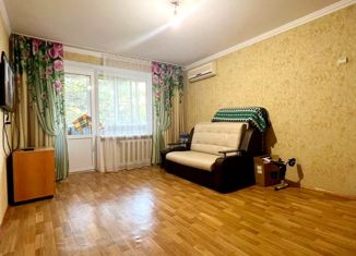 Продажа 2-ком. квартиры, 52.4 м2, Новокубанск, Спортивная улица