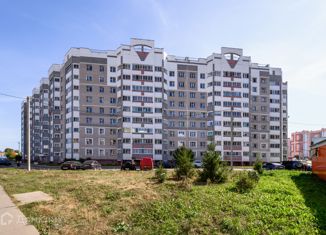 Продается однокомнатная квартира, 37 м2, Киров, Мостовицкая улица, 4