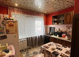 Продается 2-ком. квартира, 53.6 м2, село Богословка, Советская улица, 1