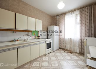 Продается 2-комнатная квартира, 52.8 м2, Челябинская область, улица Медгородок, 6Б