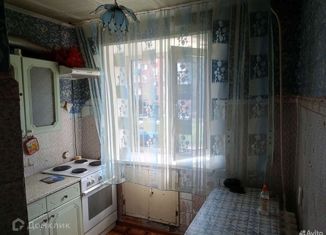 Продам трехкомнатную квартиру, 58 м2, Киселёвск, улица 50 лет Октября, 58