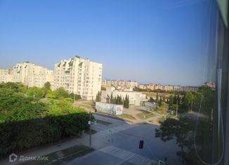 Продам 1-ком. квартиру, 31 м2, Евпатория, Интернациональная улица, 126