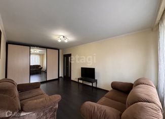 Продается 3-комнатная квартира, 70.7 м2, Ставропольский край, Шоссейная улица, 242