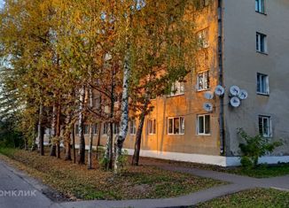 Продам трехкомнатную квартиру, 44 м2, рабочий поселок Жилёво, Комсомольская улица, 3