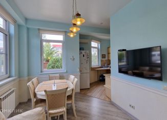 2-ком. квартира на продажу, 63 м2, посёлок городского типа Сириус, Перелётная улица, 17