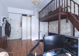 Продам 4-комнатную квартиру, 106 м2, Москва, Дегтярный переулок, 15к1, Дегтярный переулок