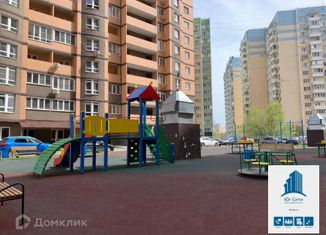 Продается 2-комнатная квартира, 67.3 м2, Краснодар, Парусная улица, 10к2, ЖК Речной Бриз