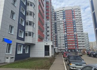 Сдается 2-комнатная квартира, 65 м2, Татарстан, улица Наиля Юсупова, 13