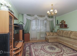 Продается трехкомнатная квартира, 113 м2, Омская область, улица Крупской, 8