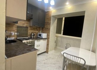 Продается 2-ком. квартира, 53 м2, Ставрополь, улица Лермонтова, 241, микрорайон №5