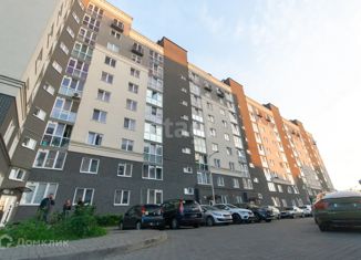 Продаю 2-ком. квартиру, 57 м2, Калининград, Суздальская улица, 11Б