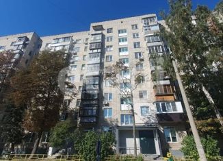 Продам 1-ком. квартиру, 32 м2, Тула, улица Лейтейзена, 1