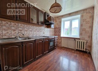Продажа трехкомнатной квартиры, 60 м2, Суворов, Тульская улица, 2А