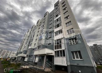 Продается двухкомнатная квартира, 33 м2, Кемерово, Комсомольский проспект, 42