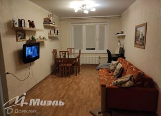 Трехкомнатная квартира на продажу, 60 м2, Москва, Шипиловская улица, 12, метро Орехово