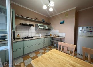 2-комнатная квартира на продажу, 63 м2, Крым, улица Дёмышева, 125А