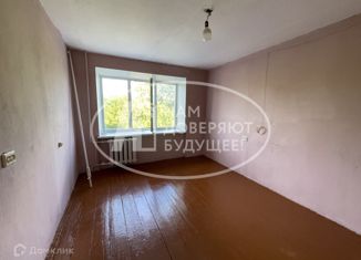 Продаю комнату, 22.2 м2, Лысьва, улица Орджоникидзе, 10Ж