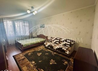 Продается 2-комнатная квартира, 55 м2, Севастополь, улица Адмирала Фадеева, 19, Гагаринский район