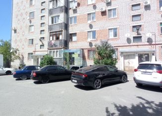 Продается 3-комнатная квартира, 93 м2, Карачаево-Черкесия, улица Карла Маркса, 25