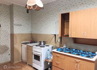 Сдаю 3-ком. квартиру, 79 м2, Красное Село, Красногородская улица, 11к1