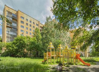 Продается 3-ком. квартира, 61 м2, Екатеринбург, улица Электриков, 19, метро Машиностроителей