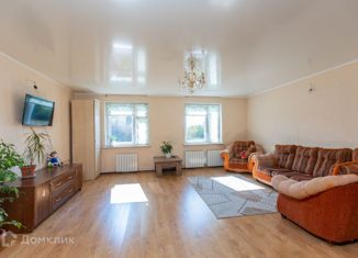 Продажа четырехкомнатной квартиры, 133.9 м2, село Павловка, Рябиновая улица, 3