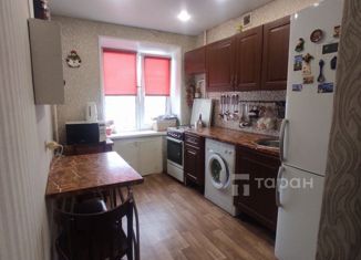 Продаю 3-ком. квартиру, 65 м2, Челябинск, улица Доватора, 22А