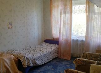 Продается 2-комнатная квартира, 47 м2, поселок городского типа Мирный, проспект Мира, 4