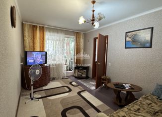 Продажа двухкомнатной квартиры, 47.4 м2, Керчь, улица Марата, 1