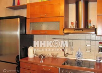 Сдам 2-ком. квартиру, 52 м2, Москва, улица Ивана Франко, 42/2, улица Ивана Франко