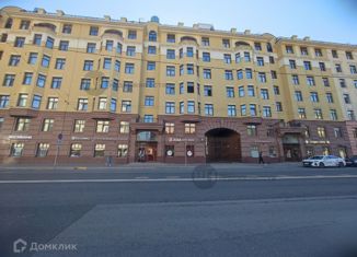 Продается пятикомнатная квартира, 156 м2, Санкт-Петербург, Василеостровский район, Малый проспект Васильевского острова, 52