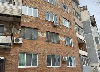 2-ком. квартира на продажу, 49.9 м2, посёлок городского типа Новошахтинский, Юбилейная улица, 3